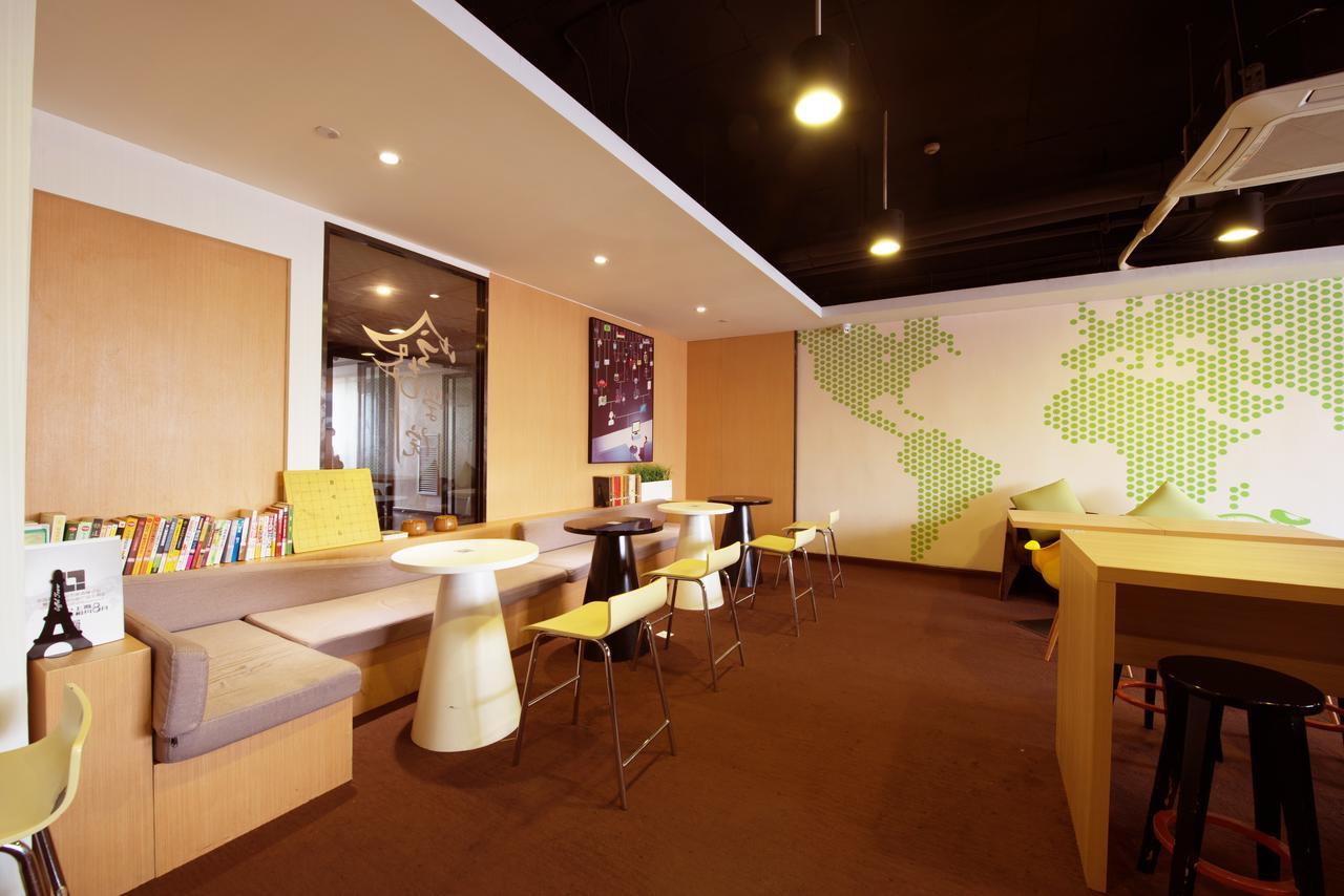 Iu Hotel Zhanjiang Haibin Avenue Xinhaimingchen Экстерьер фото